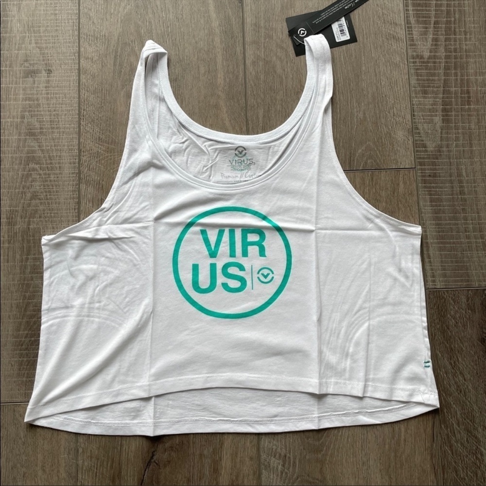 Virus WPC19 Astro Crop Tank in White Size Large